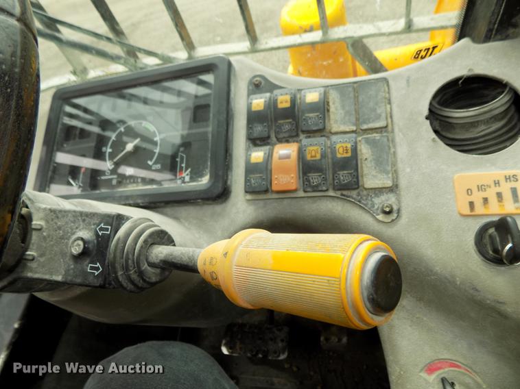 image for item DB8675 2001 JCB 520 telehandler