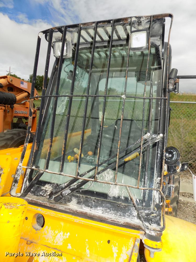 image for item DB8675 2001 JCB 520 telehandler