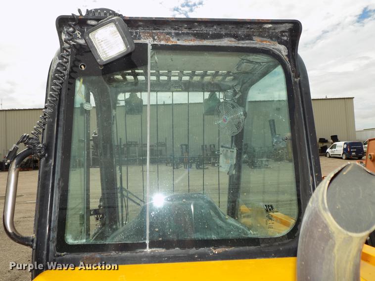 image for item DB8675 2001 JCB 520 telehandler