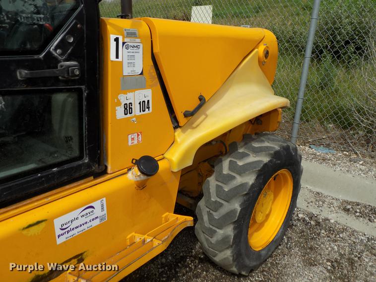 image for item DB8675 2001 JCB 520 telehandler