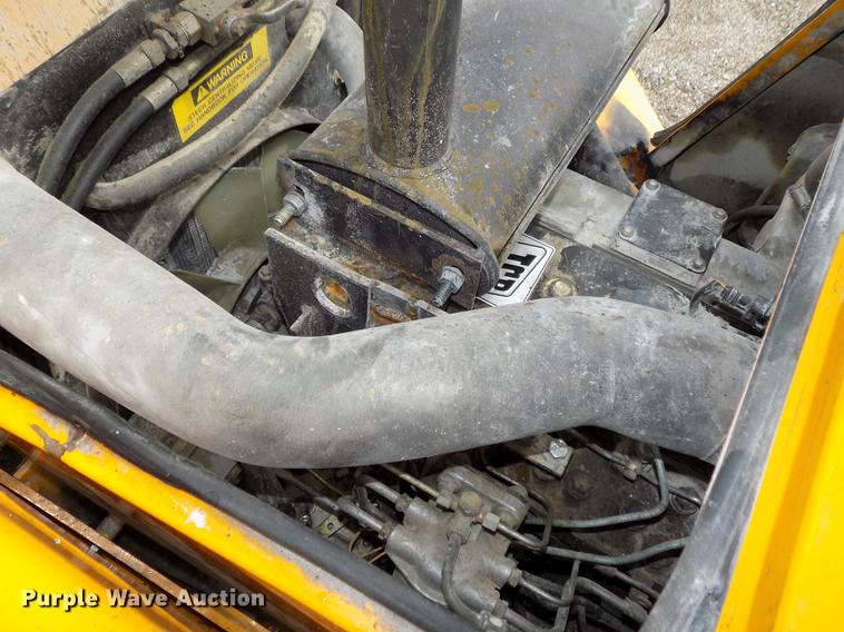image for item DB8675 2001 JCB 520 telehandler