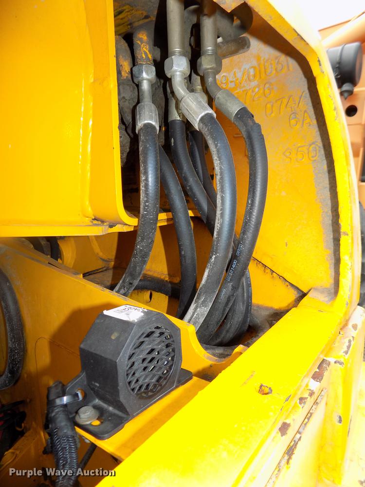 image for item DB8675 2001 JCB 520 telehandler