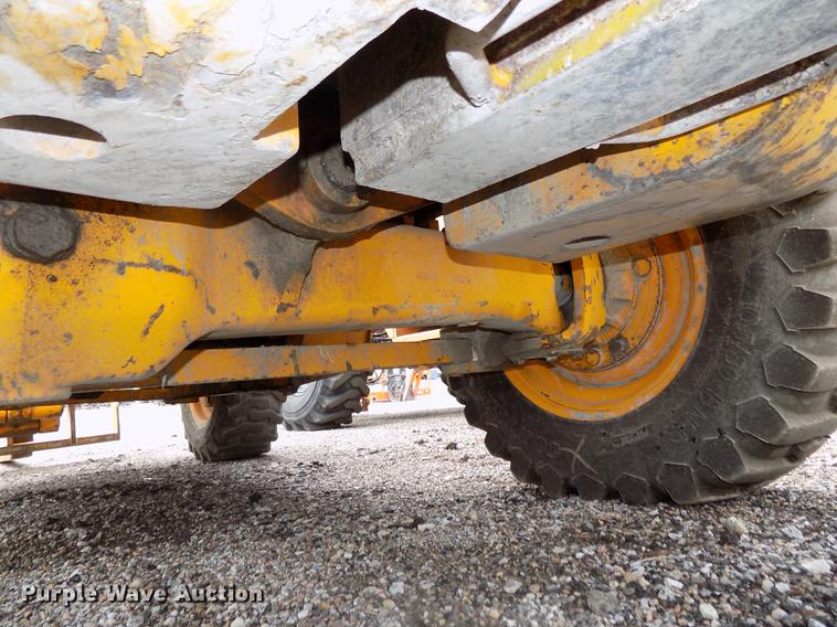 image for item DB8675 2001 JCB 520 telehandler