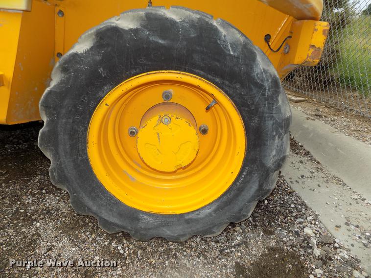 image for item DB8675 2001 JCB 520 telehandler