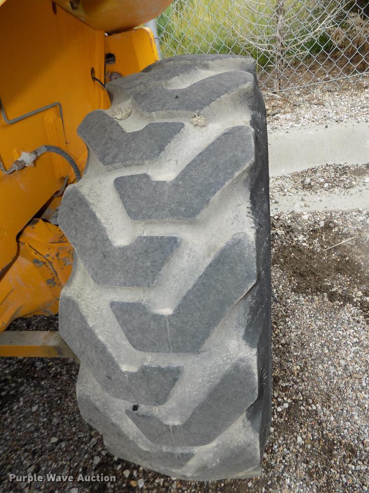 image for item DB8675 2001 JCB 520 telehandler