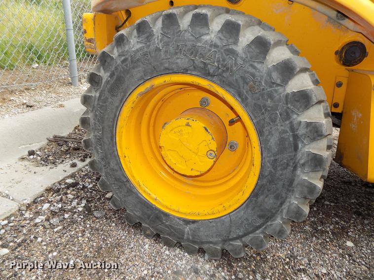 image for item DB8675 2001 JCB 520 telehandler