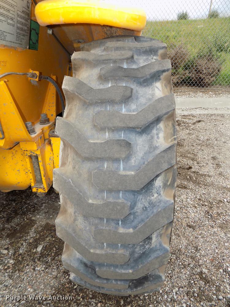 image for item DB8675 2001 JCB 520 telehandler