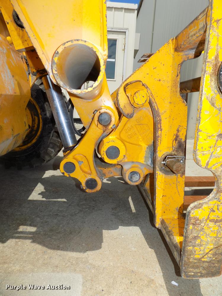 image for item DB8675 2001 JCB 520 telehandler
