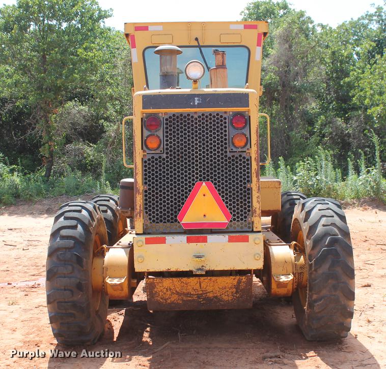 image for item DD5242 1989 Caterpillar 120G motor grader