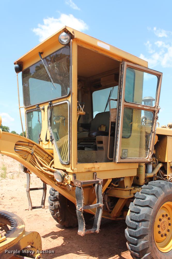 image for item DD5242 1989 Caterpillar 120G motor grader