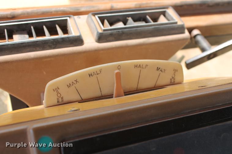 image for item DD5242 1989 Caterpillar 120G motor grader