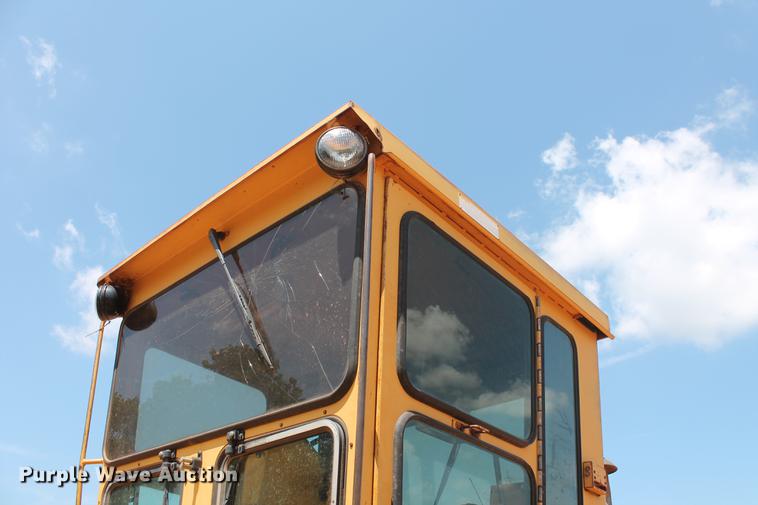 image for item DD5242 1989 Caterpillar 120G motor grader