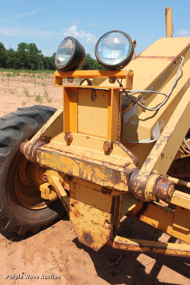 image for item DD5242 1989 Caterpillar 120G motor grader