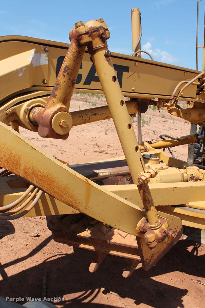 image for item DD5242 1989 Caterpillar 120G motor grader