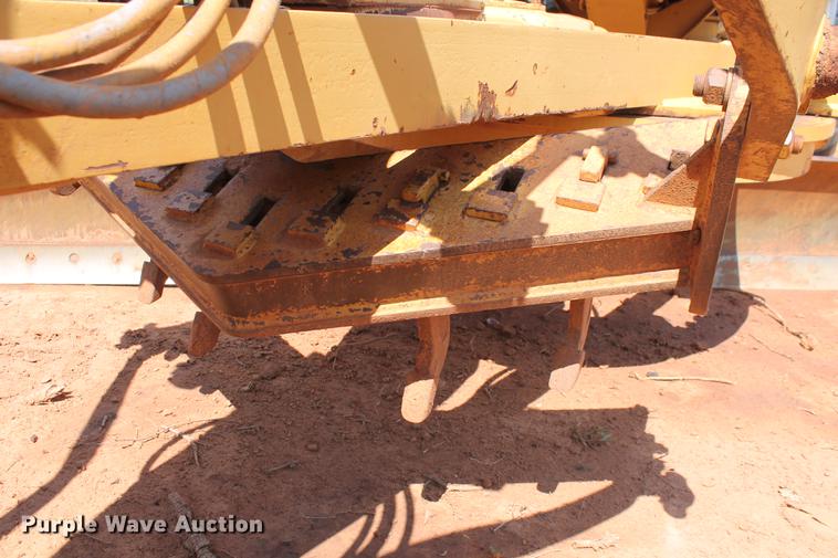 image for item DD5242 1989 Caterpillar 120G motor grader