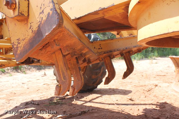 image for item DD5242 1989 Caterpillar 120G motor grader