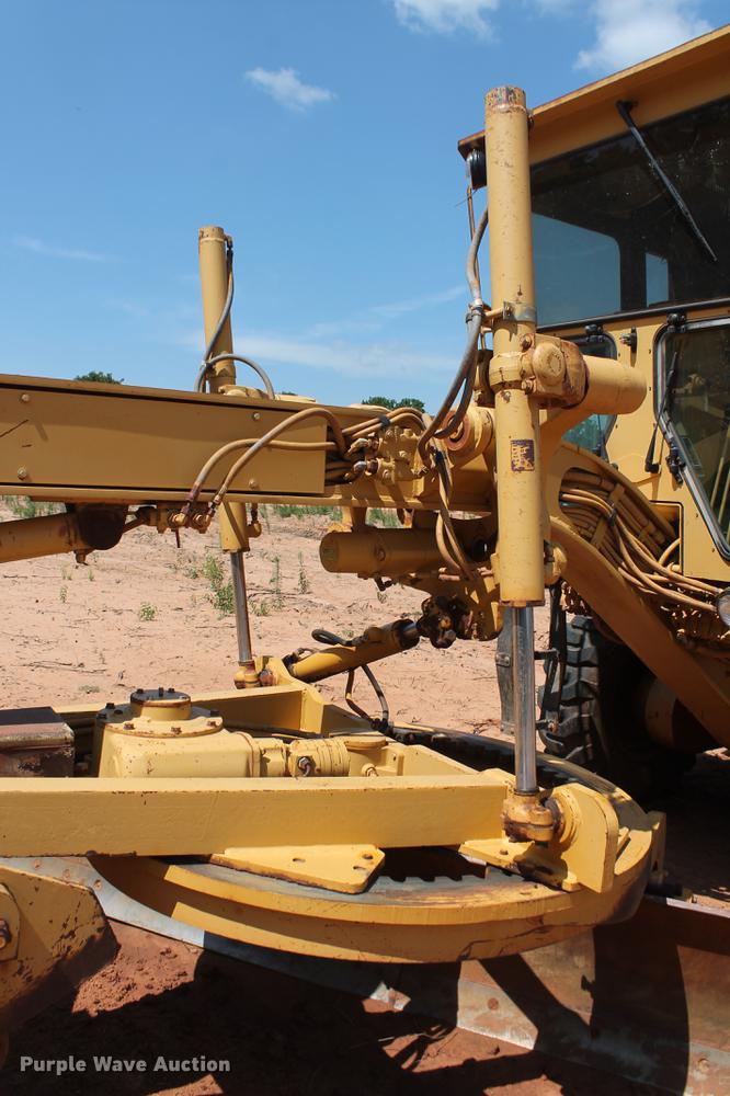 image for item DD5242 1989 Caterpillar 120G motor grader