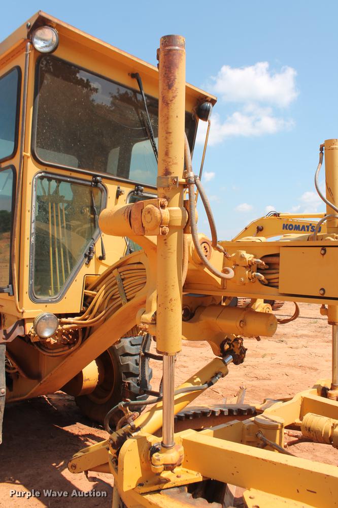 image for item DD5242 1989 Caterpillar 120G motor grader