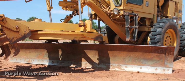 image for item DD5242 1989 Caterpillar 120G motor grader