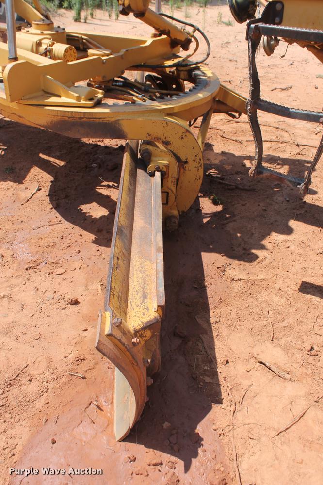 image for item DD5242 1989 Caterpillar 120G motor grader