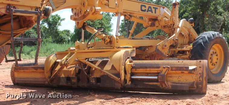 image for item DD5242 1989 Caterpillar 120G motor grader