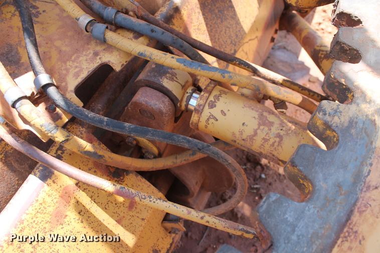 image for item DD5242 1989 Caterpillar 120G motor grader
