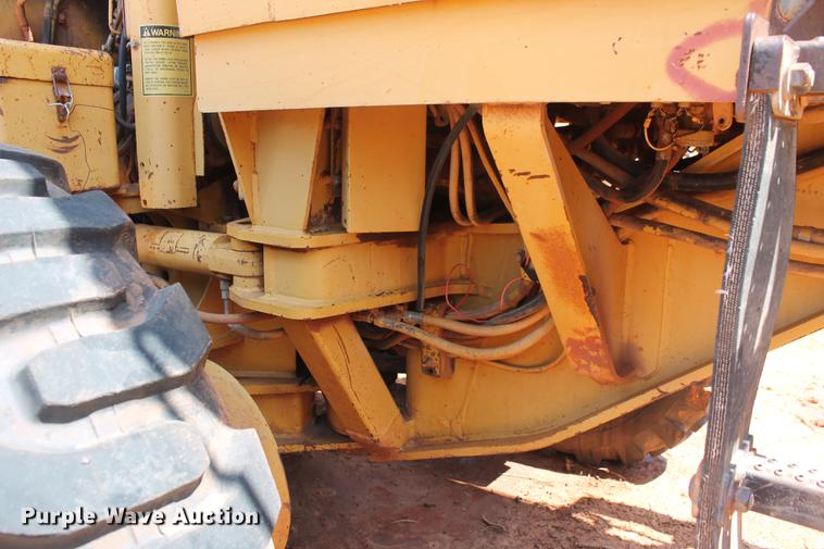 image for item DD5242 1989 Caterpillar 120G motor grader