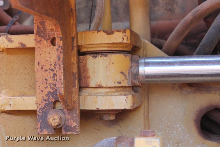 image for item DD5242 1989 Caterpillar 120G motor grader