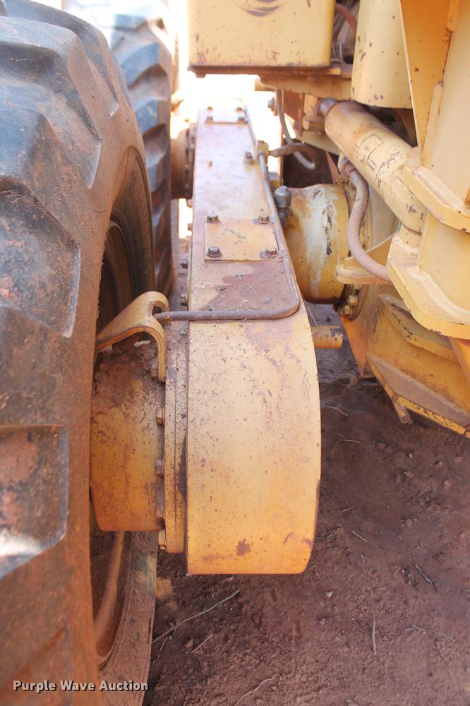 image for item DD5242 1989 Caterpillar 120G motor grader