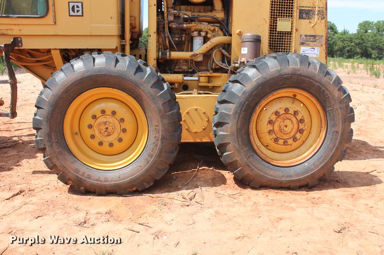 image for item DD5242 1989 Caterpillar 120G motor grader