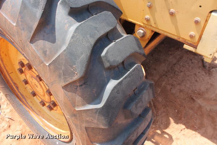 image for item DD5242 1989 Caterpillar 120G motor grader