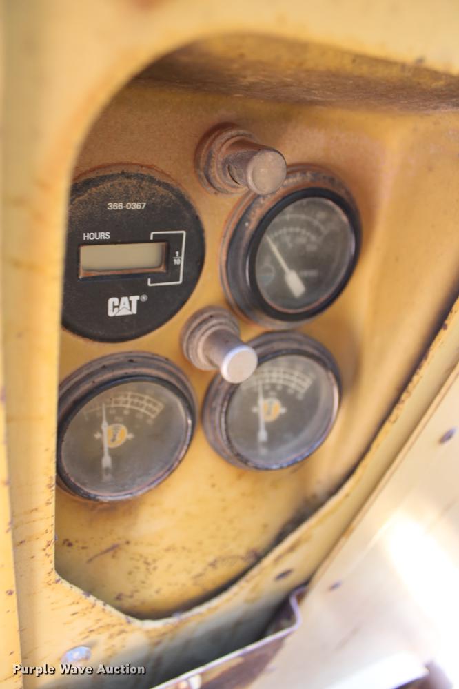 image for item DD5242 1989 Caterpillar 120G motor grader