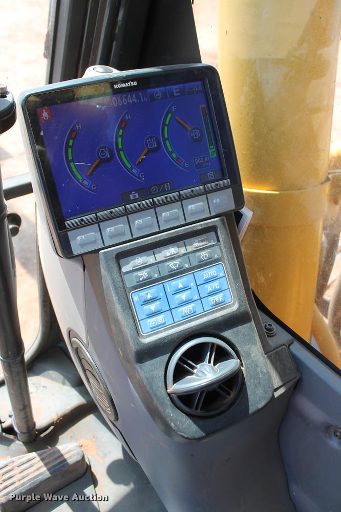 image for item DD5243 2013 Komatsu PC390LC-10 excavator