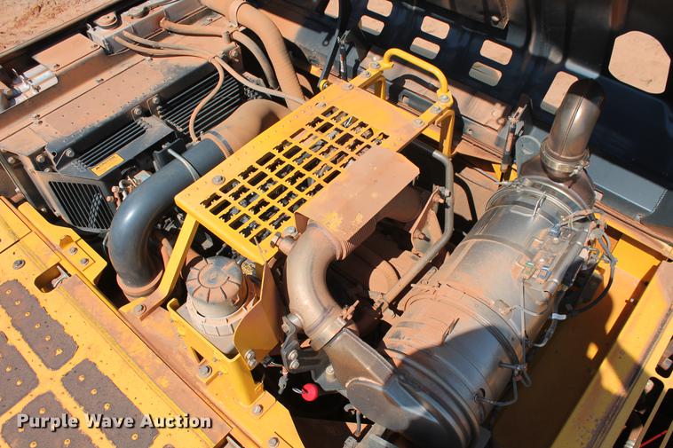 image for item DD5243 2013 Komatsu PC390LC-10 excavator