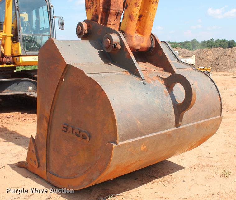 image for item DD5243 2013 Komatsu PC390LC-10 excavator