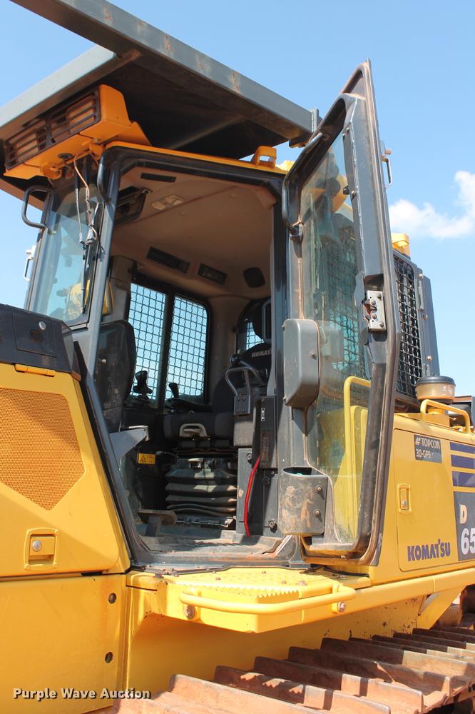 image for item DD5244 2013 Komatsu D65EX-17 dozer