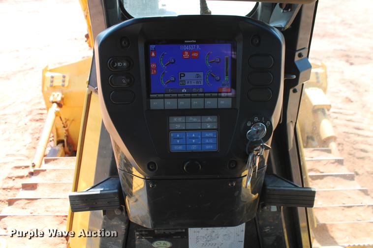 image for item DD5244 2013 Komatsu D65EX-17 dozer