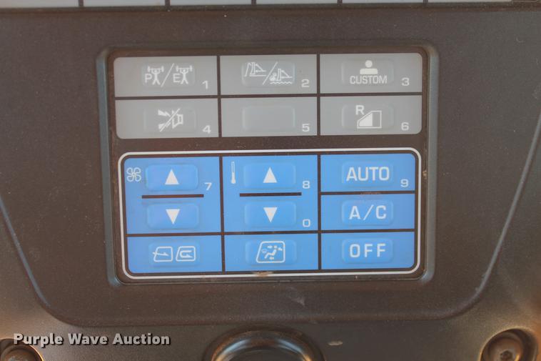 image for item DD5244 2013 Komatsu D65EX-17 dozer