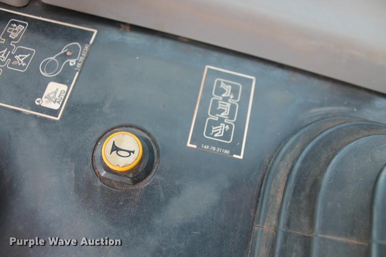 image for item DD5244 2013 Komatsu D65EX-17 dozer