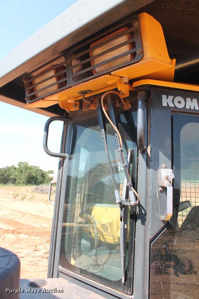 image for item DD5244 2013 Komatsu D65EX-17 dozer