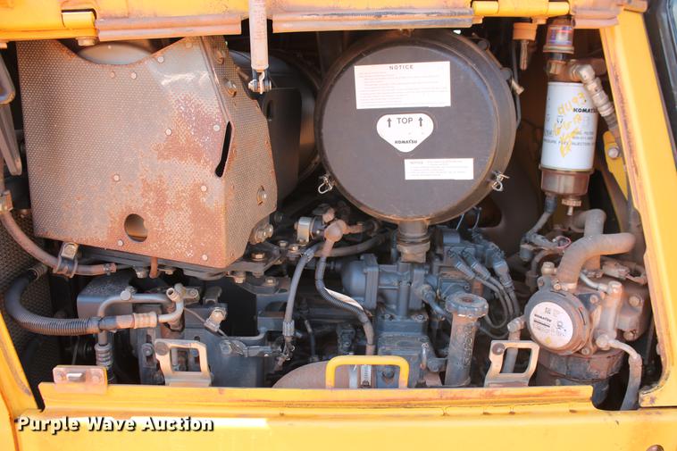image for item DD5244 2013 Komatsu D65EX-17 dozer
