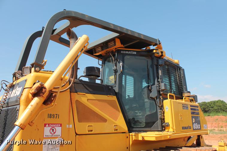 image for item DD5244 2013 Komatsu D65EX-17 dozer