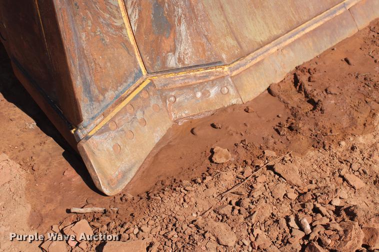 image for item DD5244 2013 Komatsu D65EX-17 dozer