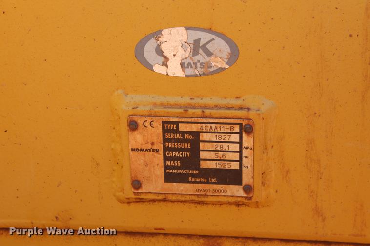 image for item DD5244 2013 Komatsu D65EX-17 dozer