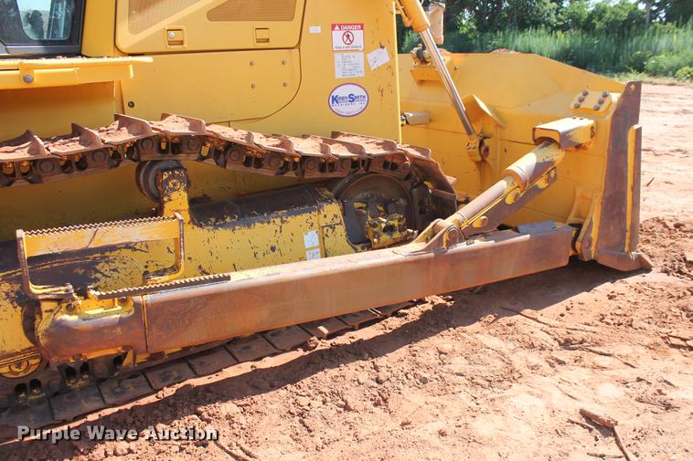 image for item DD5244 2013 Komatsu D65EX-17 dozer