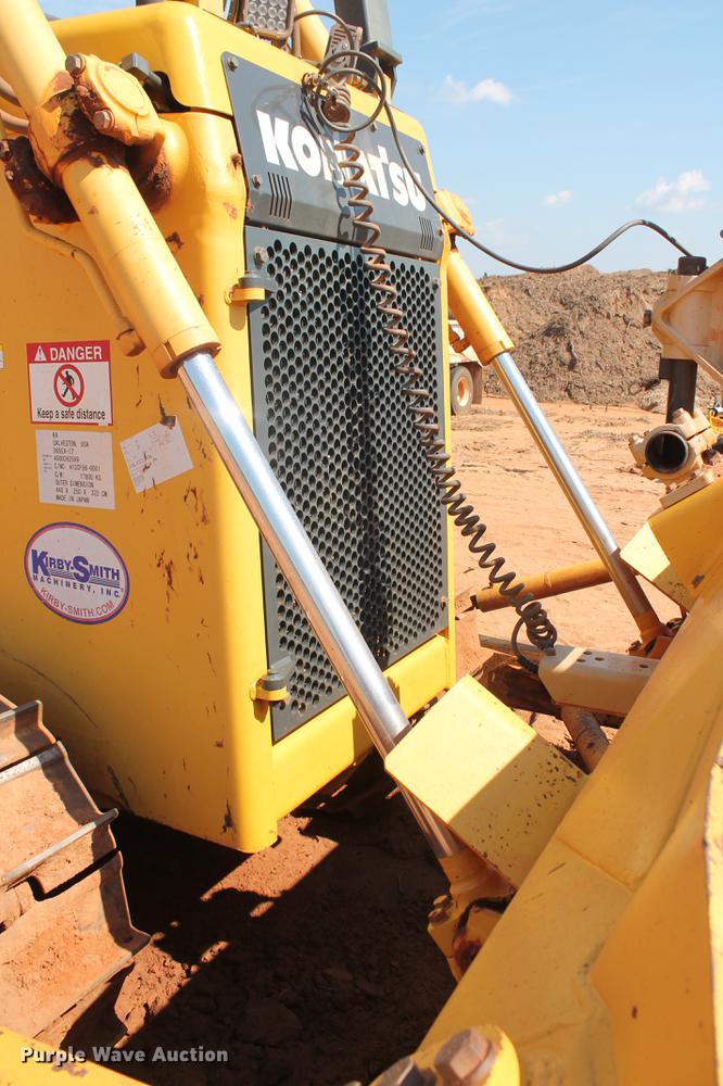 image for item DD5244 2013 Komatsu D65EX-17 dozer