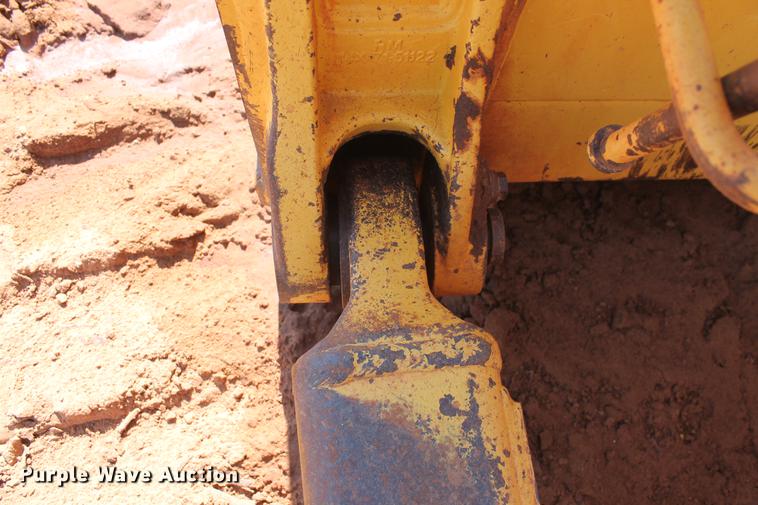 image for item DD5244 2013 Komatsu D65EX-17 dozer