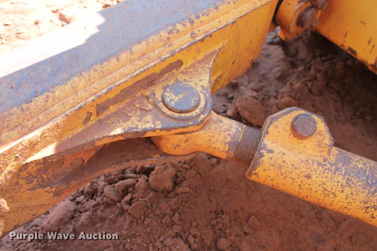 image for item DD5244 2013 Komatsu D65EX-17 dozer