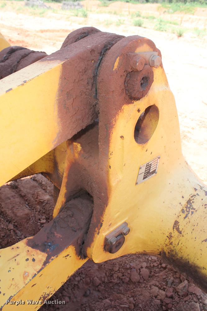 image for item DD5244 2013 Komatsu D65EX-17 dozer