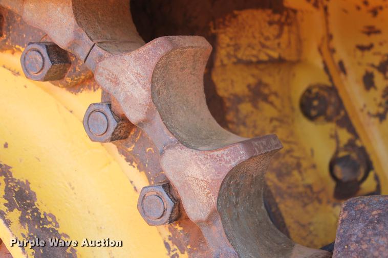 image for item DD5244 2013 Komatsu D65EX-17 dozer